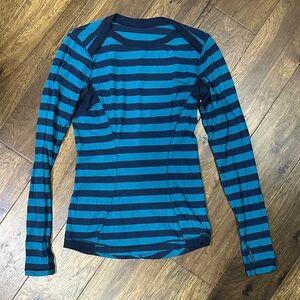 Lululemon LS Size 6